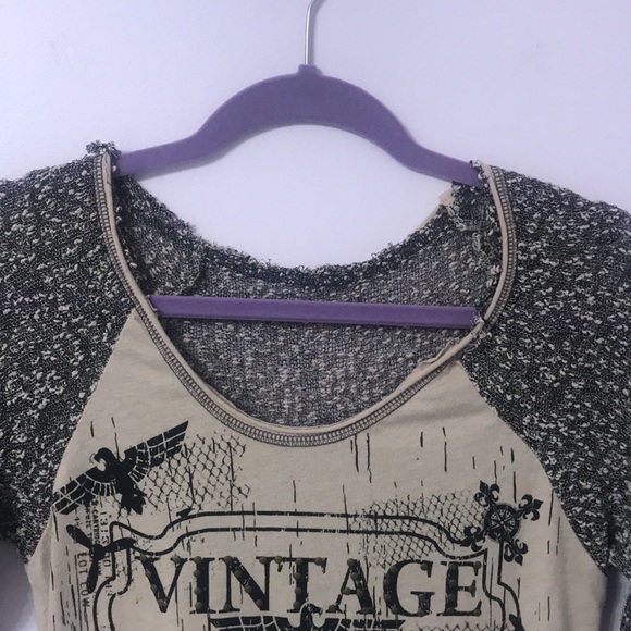 Buckle Vintage Long Sleeve Graphic Top with Knit Shoulders & Sleeves + Sequins! - Picture 4 of 8